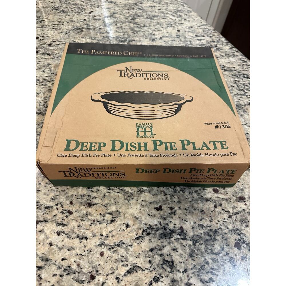 Pampered Chef New Traditions Deep Dish Pie Plate - 1305 New In Box